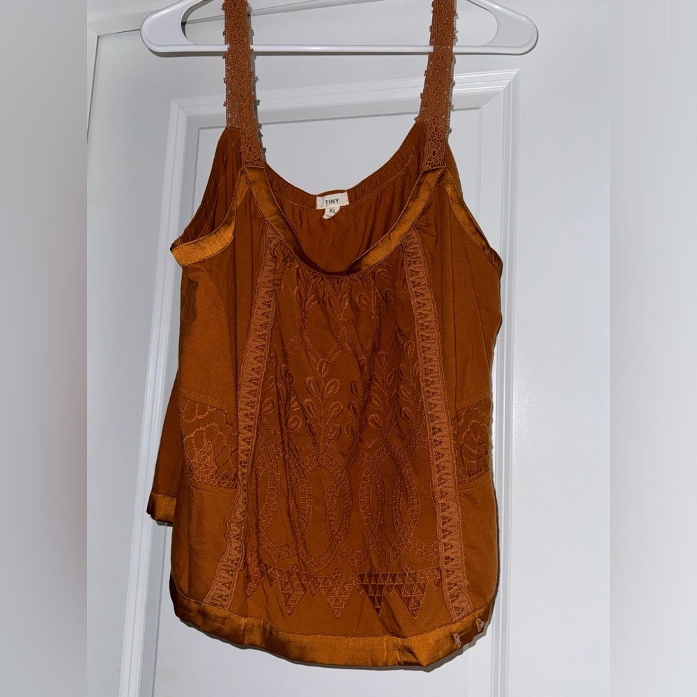 Cute boho burnt orange/brown tank top 🌼